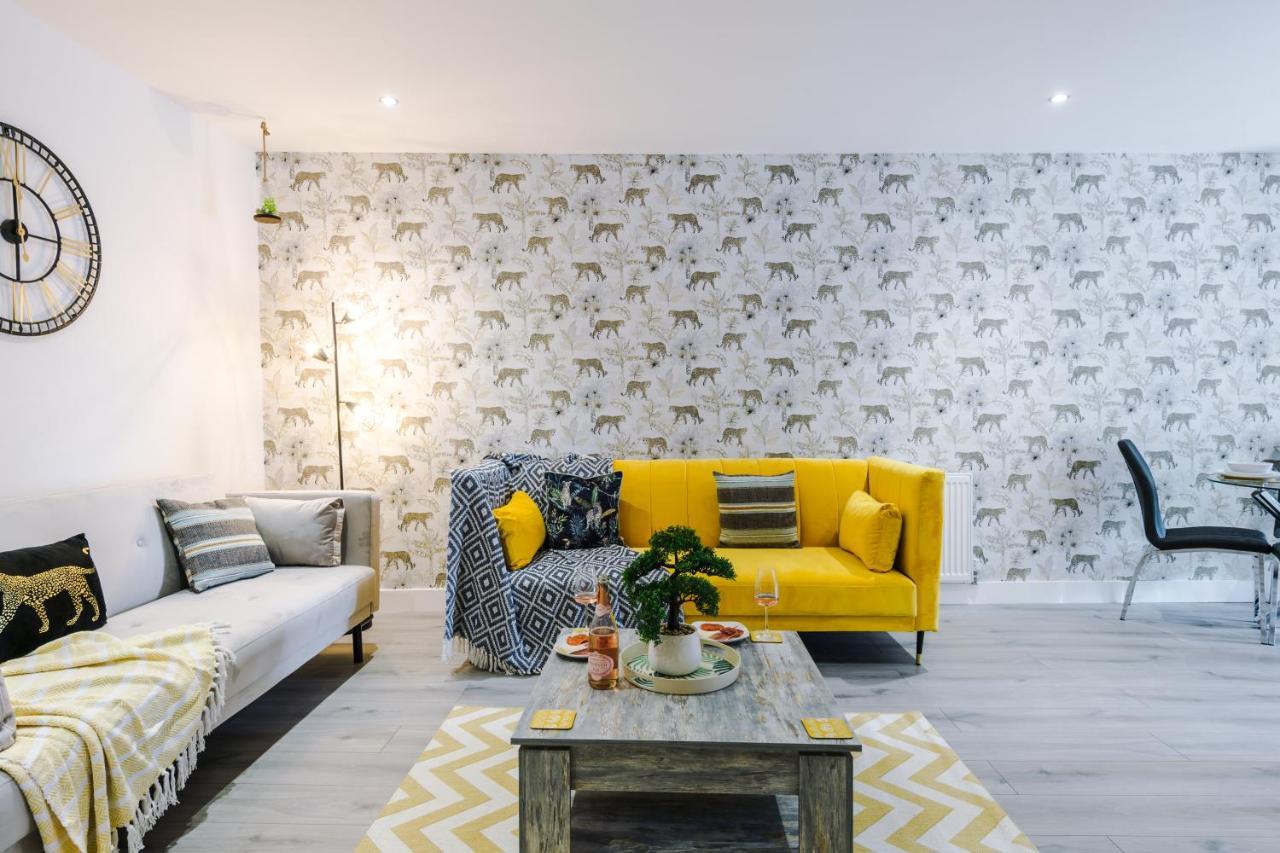 Rest & Recharge At The Station Apartments Manchester Ngoại thất bức ảnh