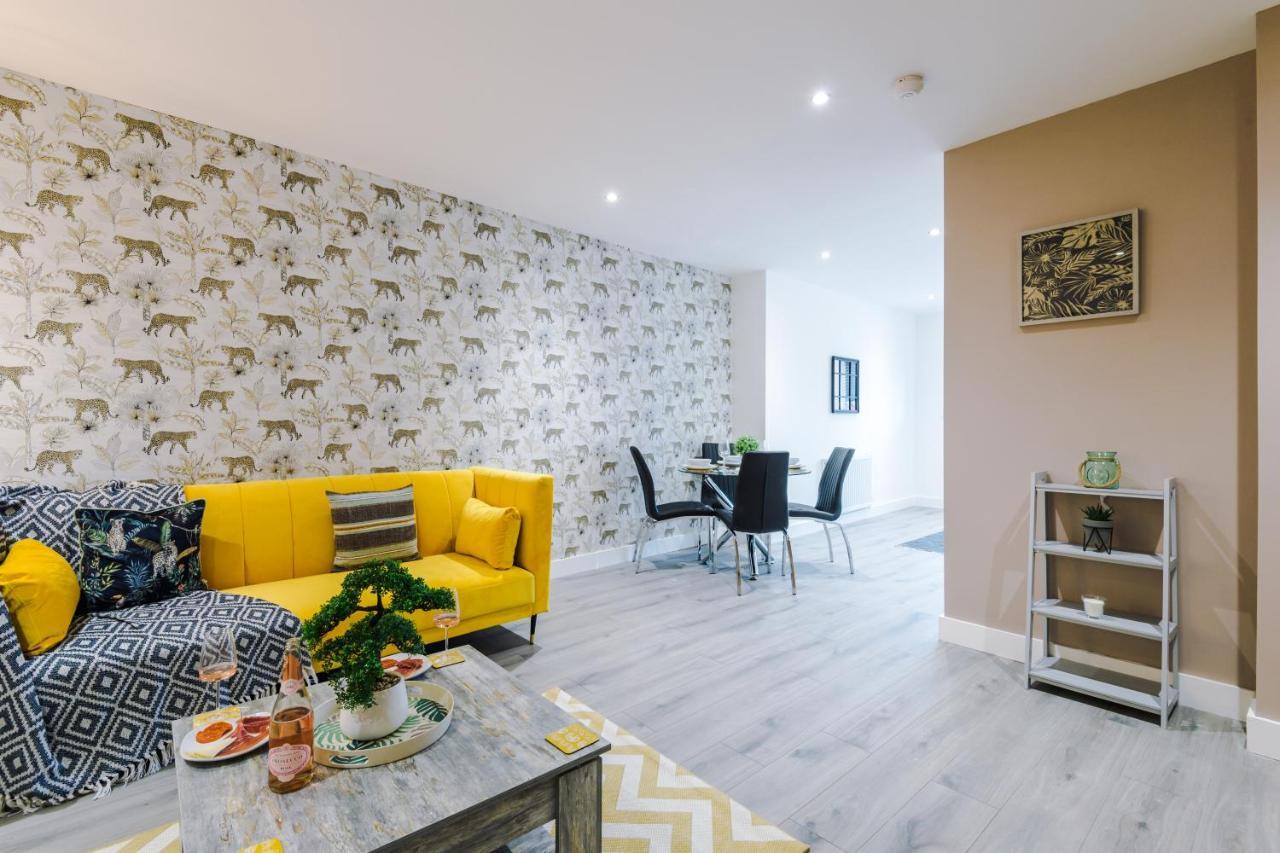 Rest & Recharge At The Station Apartments Manchester Ngoại thất bức ảnh